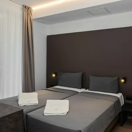 Leonardo Da Vinci Wellness Готель 3*