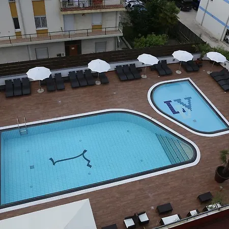 Готель Leonardo Da Vinci Wellness 3*