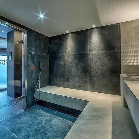 Leonardo Da Vinci Wellness ホテル 3*