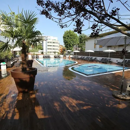 호텔 Leonardo Da Vinci Wellness 비비오네